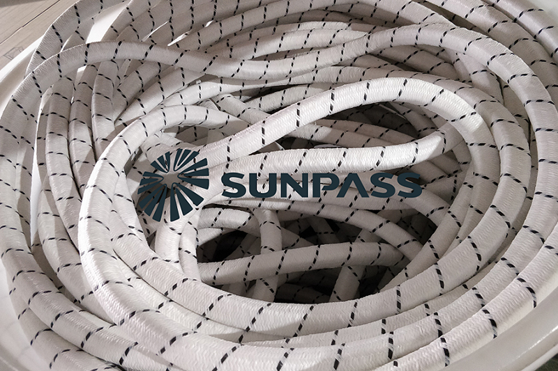 The Greek customer ordered 2000 KGS High Pressure Resistance, Excellent Heat Conductivity and High Temperature Range IMPA CODE 810721/ 810722/ 810723/ 810724/810725 Tank Lid Packing for the static cargo from Top Sealing.